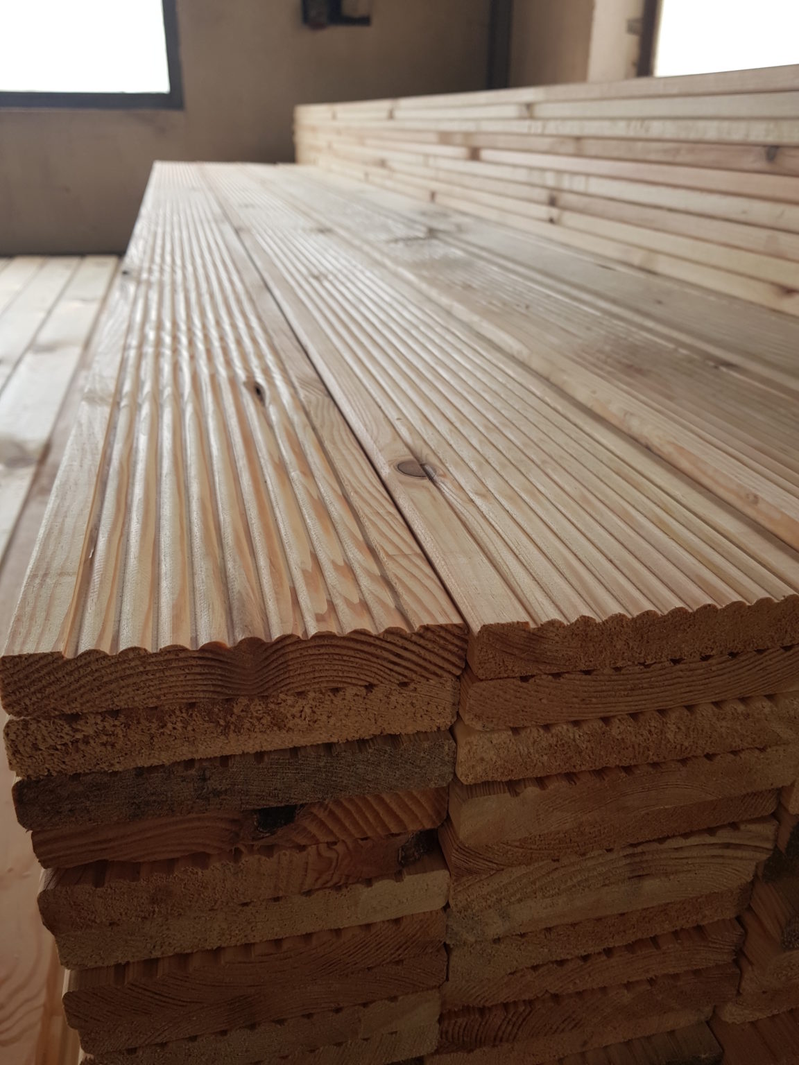 Terasovica - (132 mm x 20 mm) - 1 trieda (borovica)